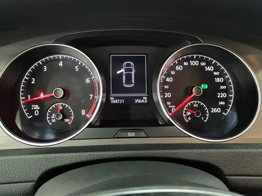 Volkswagen Golf 2016 230TSI Automatic Luxury фото 14
