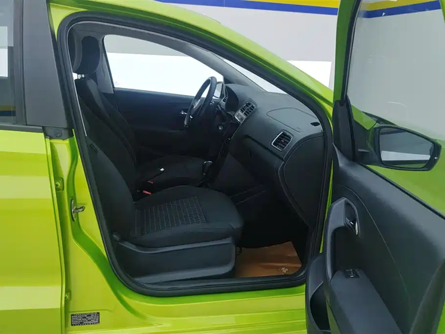 Volkswagen Polo 2018 1.5L Auto Comfort фото 8