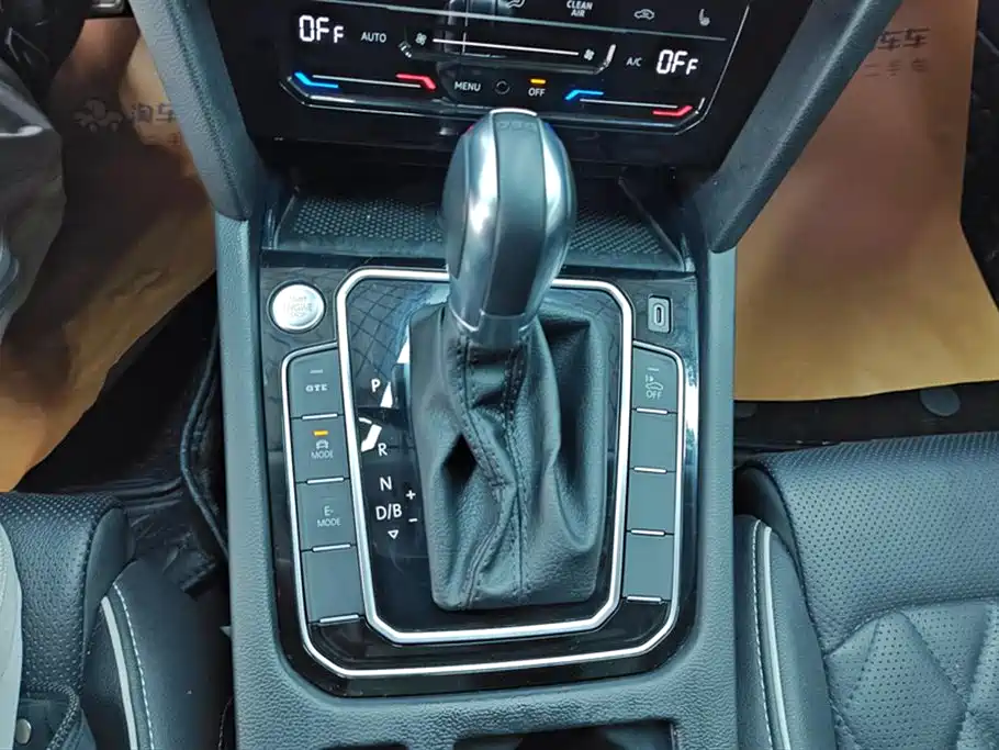 Volkswagen Magotan GTE Plug-in Hybrid 2022 GTE Luxury фото 16