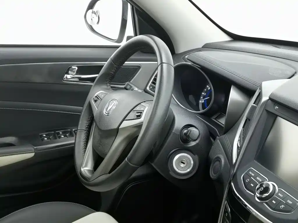 Changan CS35 2017 2017 1.6L Auto Luxury