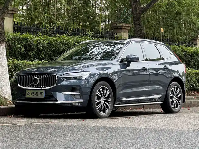 Volvo XC60 2023 B5 AWD Smart Luxury Edition