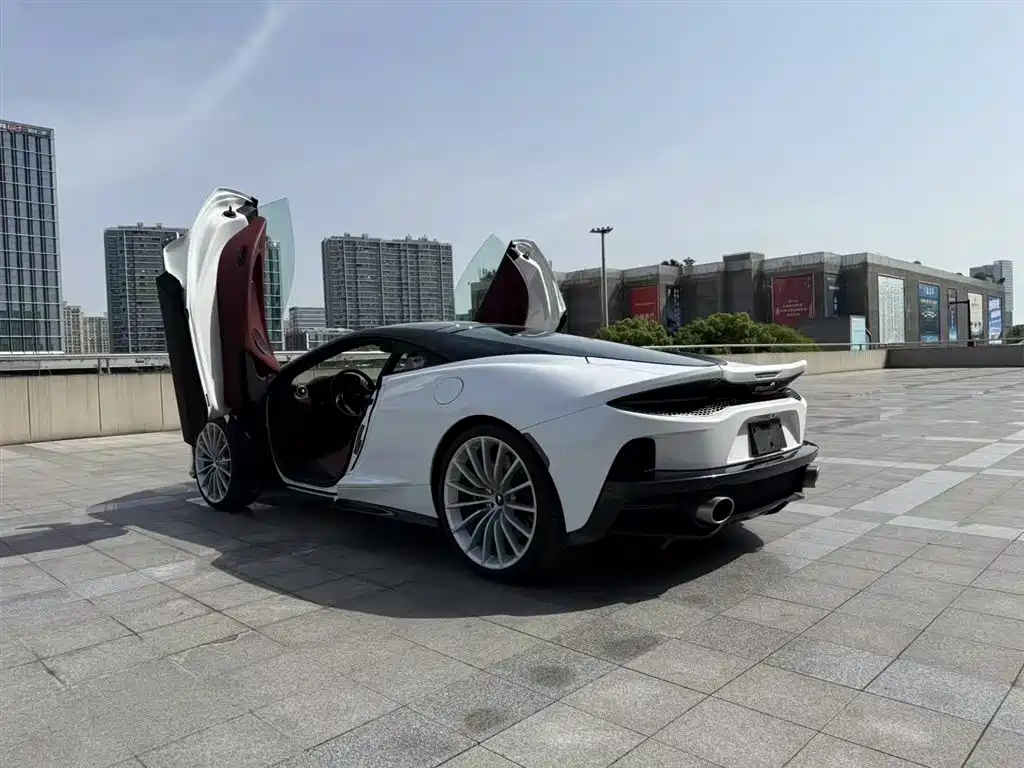 McLaren GT 2023 2023 4.0T Standard Model