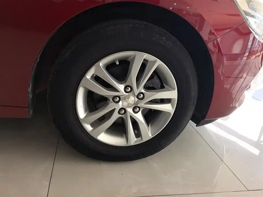 Chevrolet Cavalier 2016 1.5L Automatic Enjoyment Edition фото 6