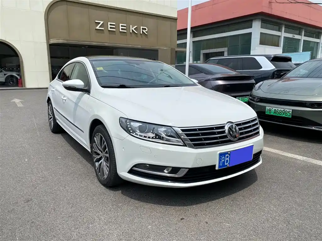 Volkswagen FAW-Volkswagen CC 2016 Model 1.8TSI Luxury фото 3