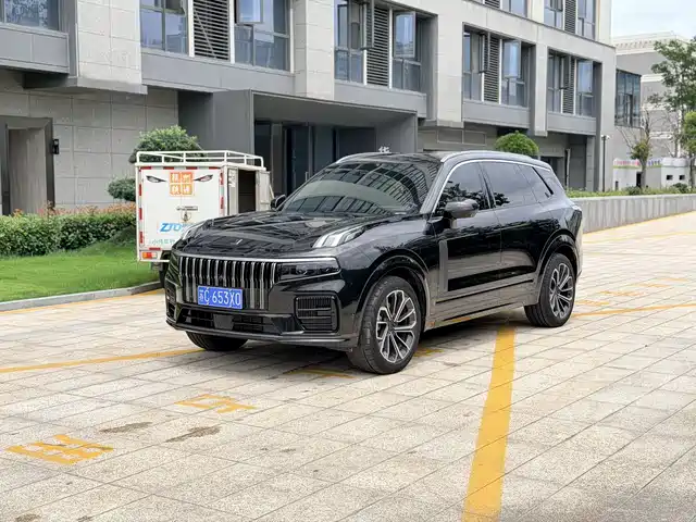  Lynk & Co Lynk & Co 09 2024 2.0T 4WD Sport Edition 5-Seater