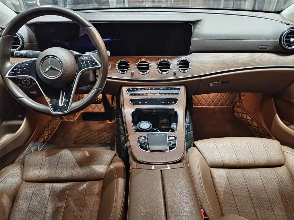 Mercedes-Benz E-Class 2023 E 260 L фото 8