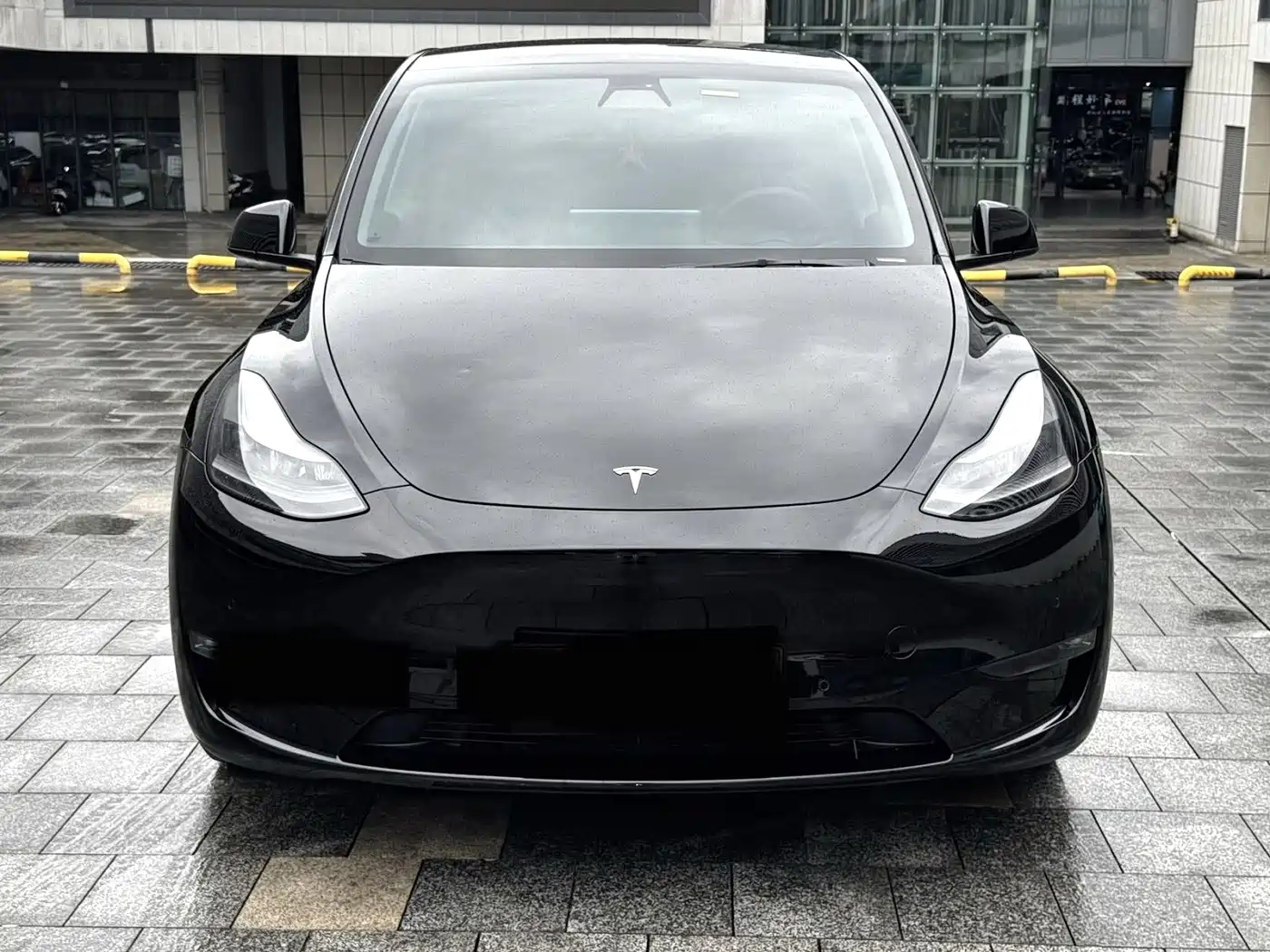 Фото 3 - Tesla Model Y