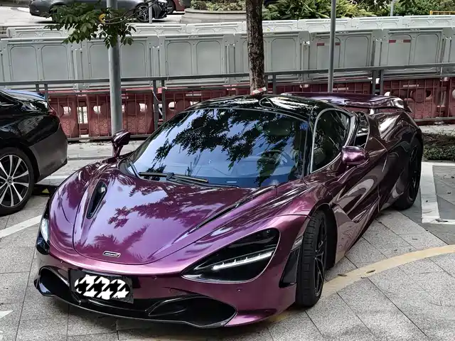 MCLAREN 720S
