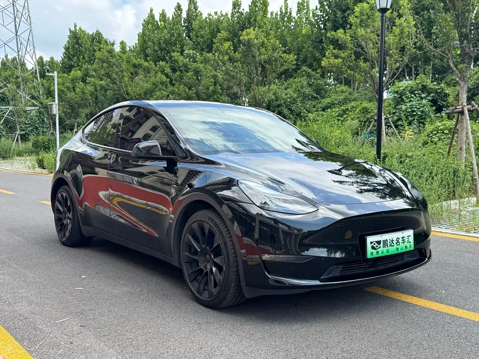 Фото 3 - Tesla Model Y