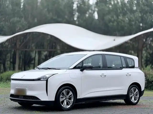 Besturn Bestune NAT 2025