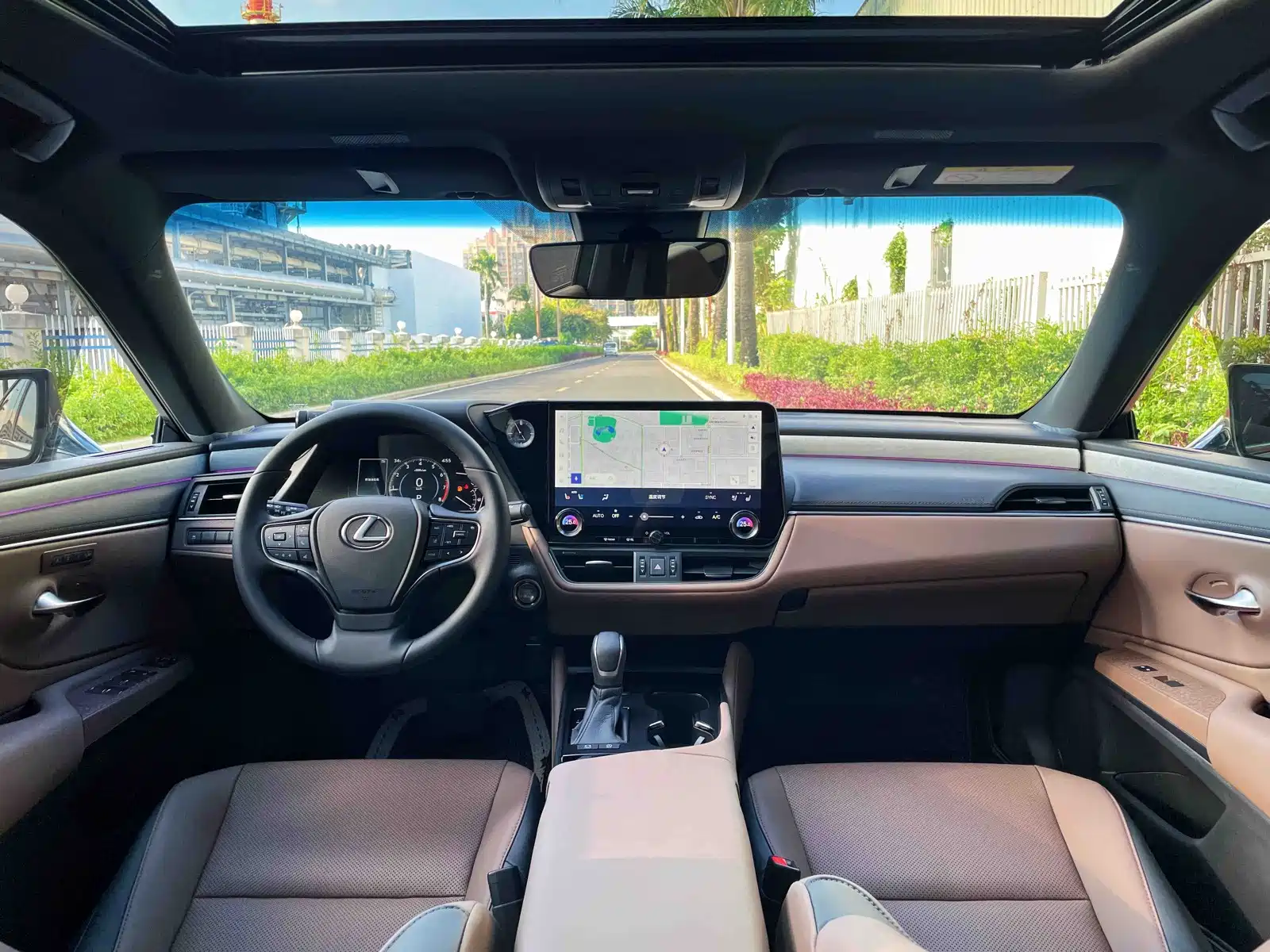 Фото 5 - Lexus ES