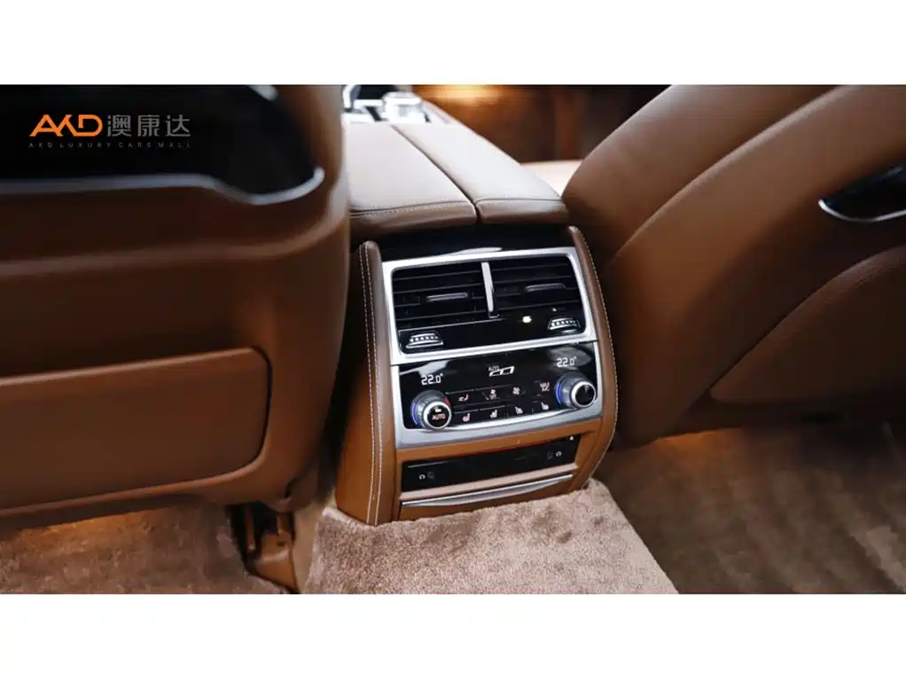 BMW 7 Series 2018 750Li xDrive M Sport Package фото 9
