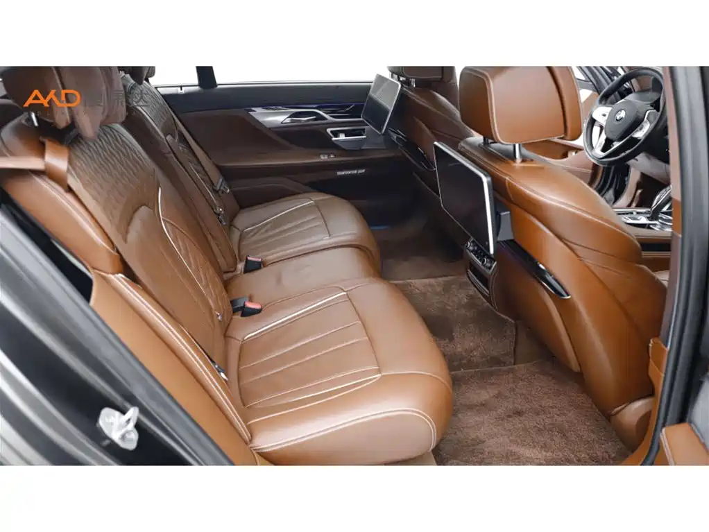 BMW 7 Series 2018 750Li xDrive M Sport Package фото 8