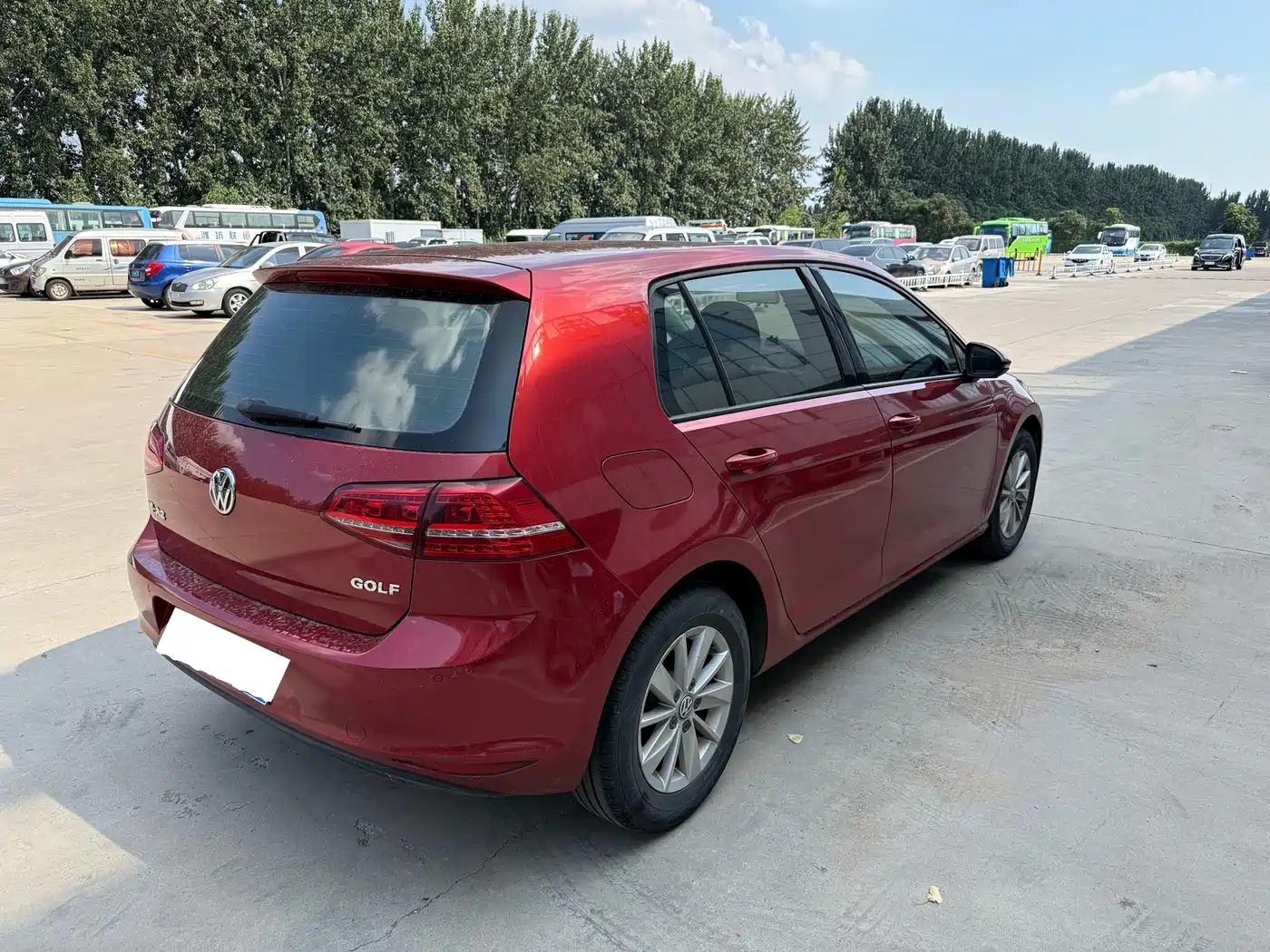 Фото 4 - Volkswagen Golf