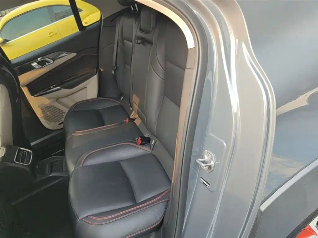 Lynk & Co 02 New Energy 2019 Edition 1.5T PHEV Pro фото 17