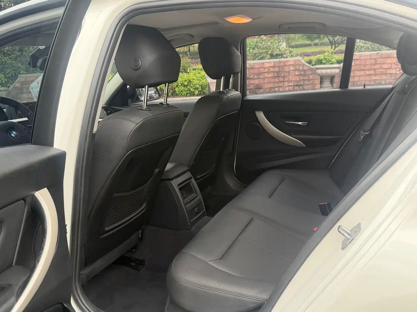 BMW 3 Series 2015 320i Progressive фото 8