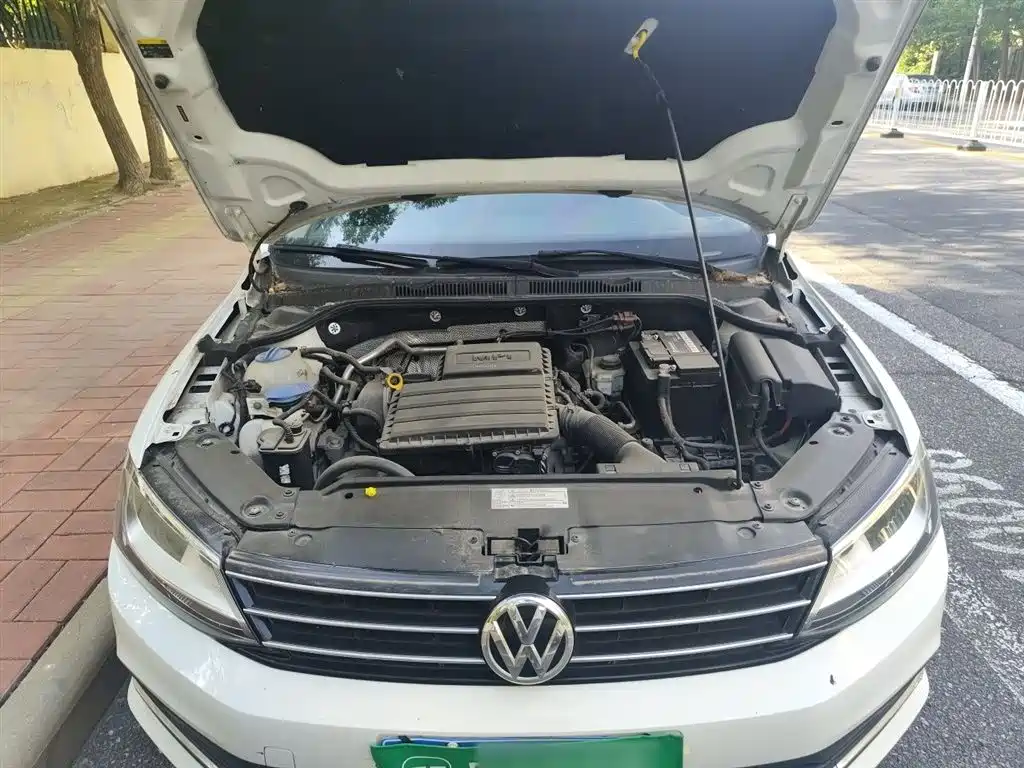 Volkswagen Sagitar 2017 1.6L Manual Comfort фото 17