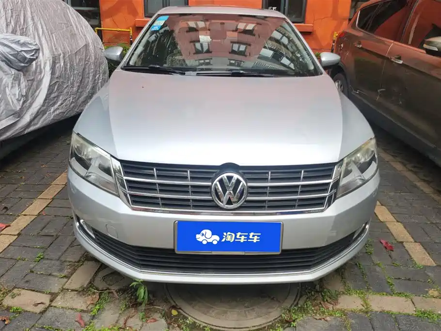 Volkswagen Lavida 2013 1.4TSI DSG Comfort Edition фото 2