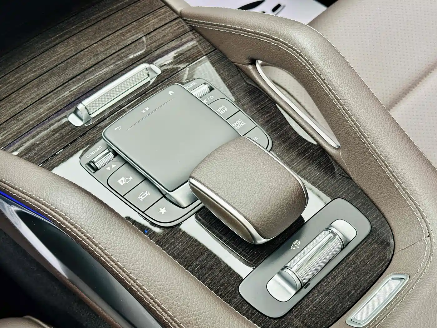 Mercedes-Benz GLS 2021 GLS 450 4MATIC Fashion фото 9