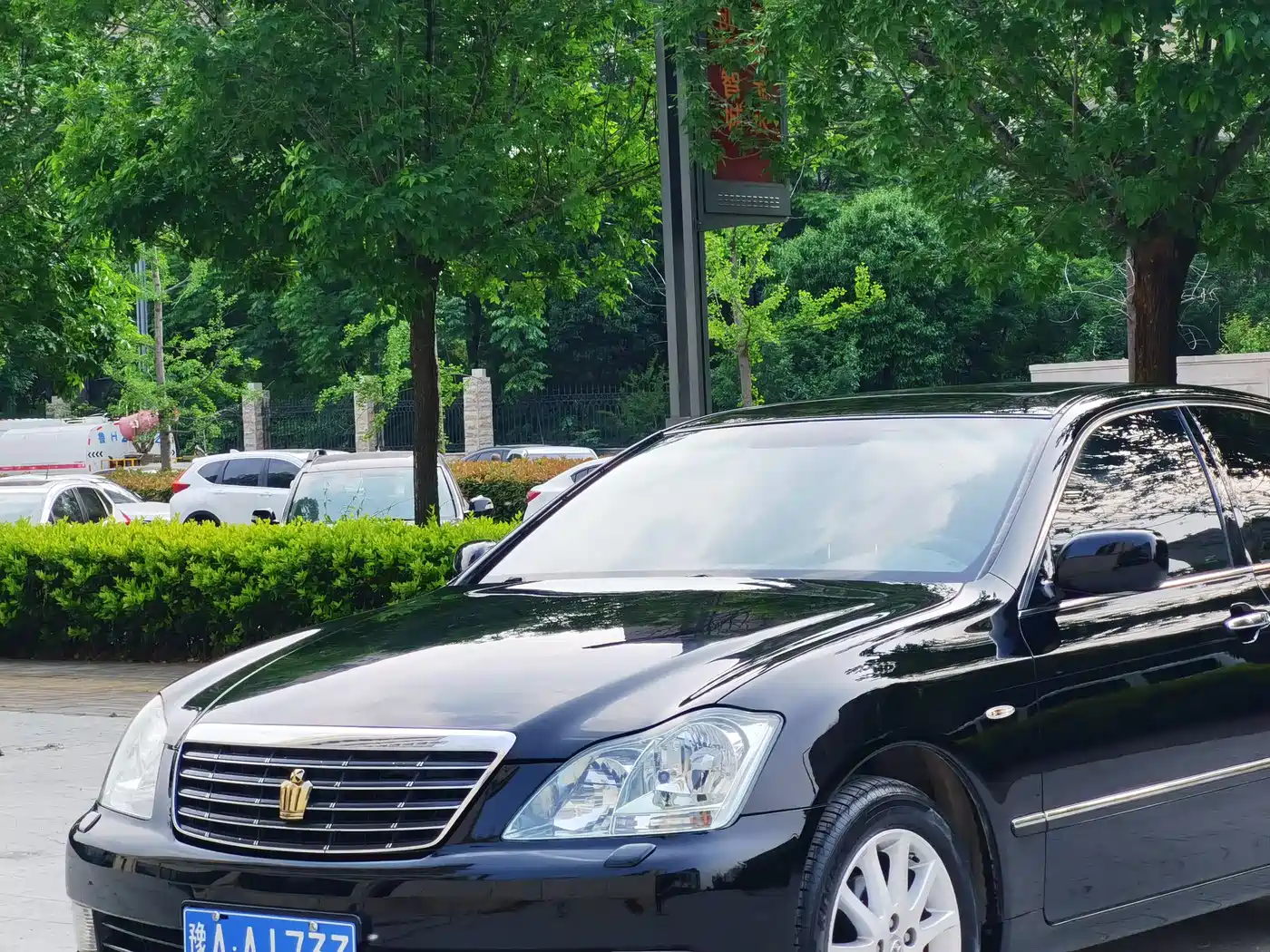 Toyota Crown 2011 2.5L Royal Leather Sunroof Special Edition фото 20
