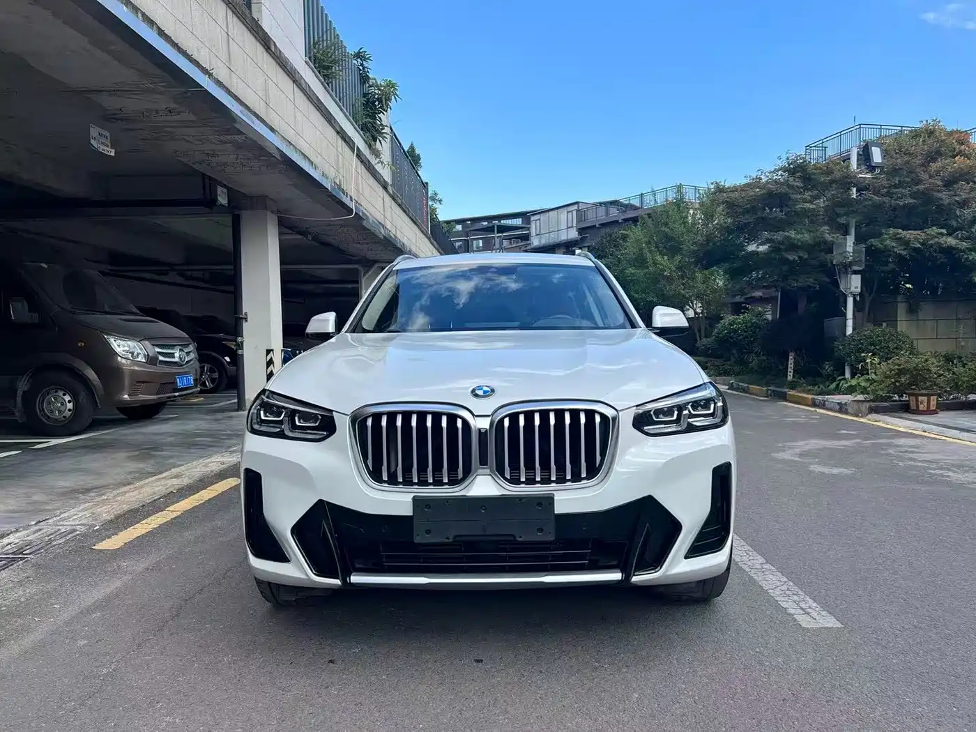 Photo 2 - BMW X3