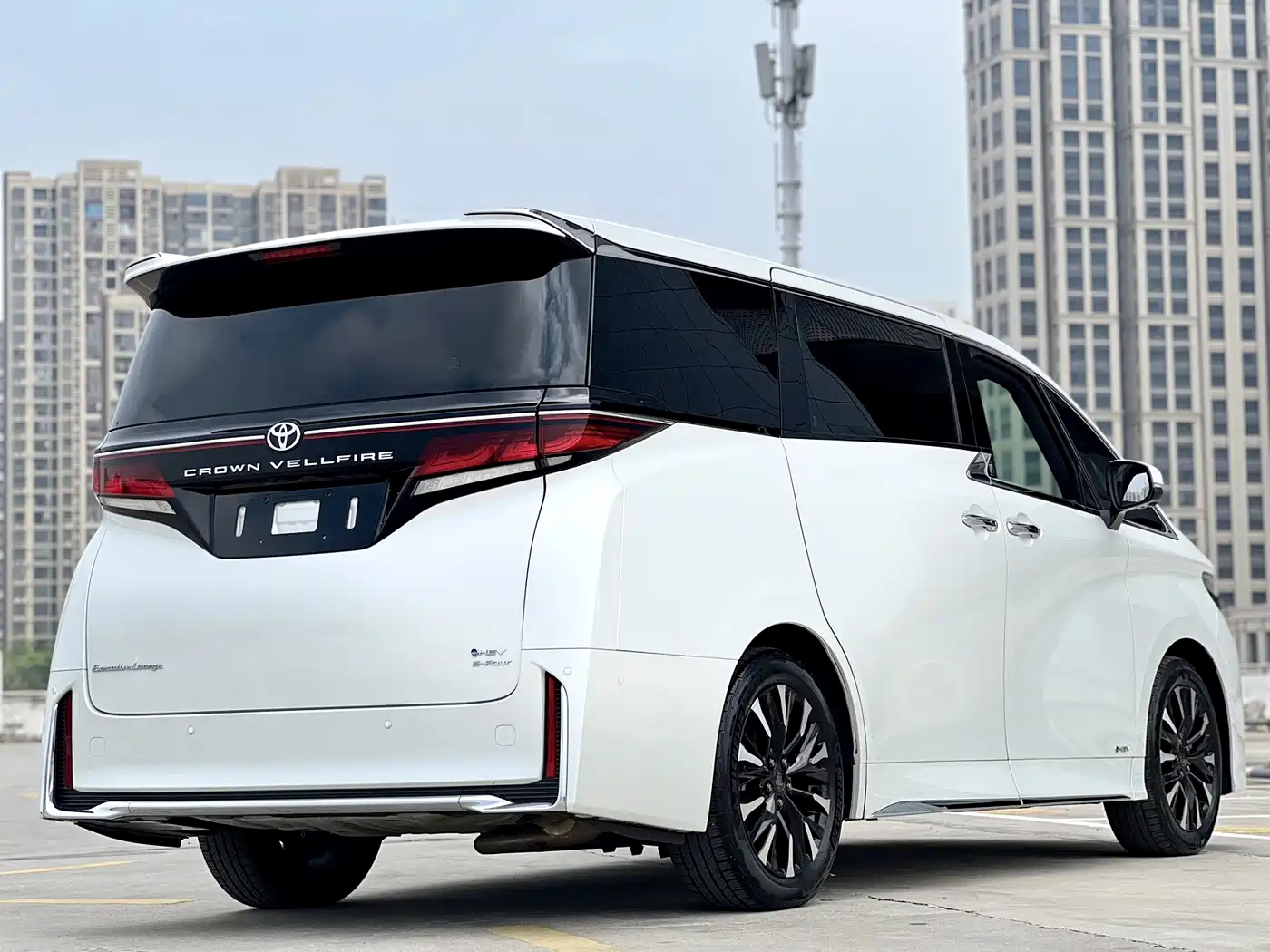 Toyota Vellfire 2025 2024 Crown Hybrid 2.5L Executive Premium Edition