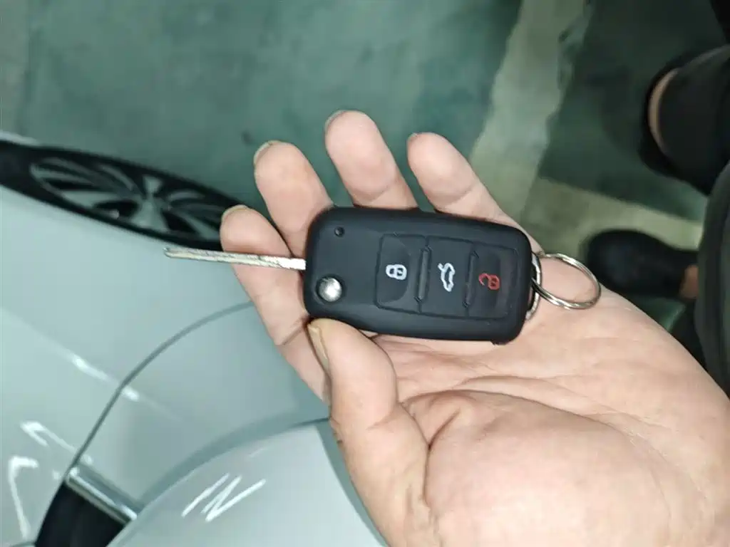 Volkswagen Sagitar 2018 180TSI DSG Premium Edition фото 9
