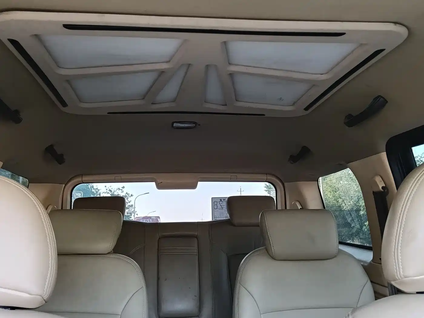 Dongfeng ZNA Shuaike 2011 2011 1.6L Manual Luxury 7-seater