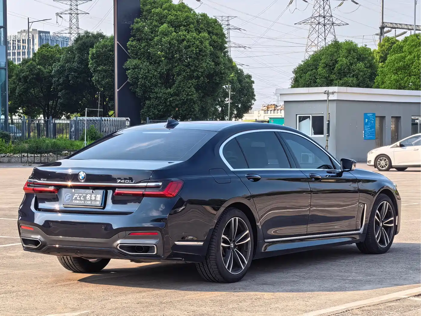 BMW 7 Series 2021 Model 730Li M Sport Package фото 6