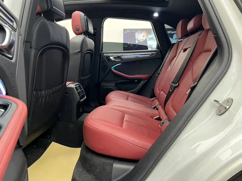 Фото 21 - Porsche Macan