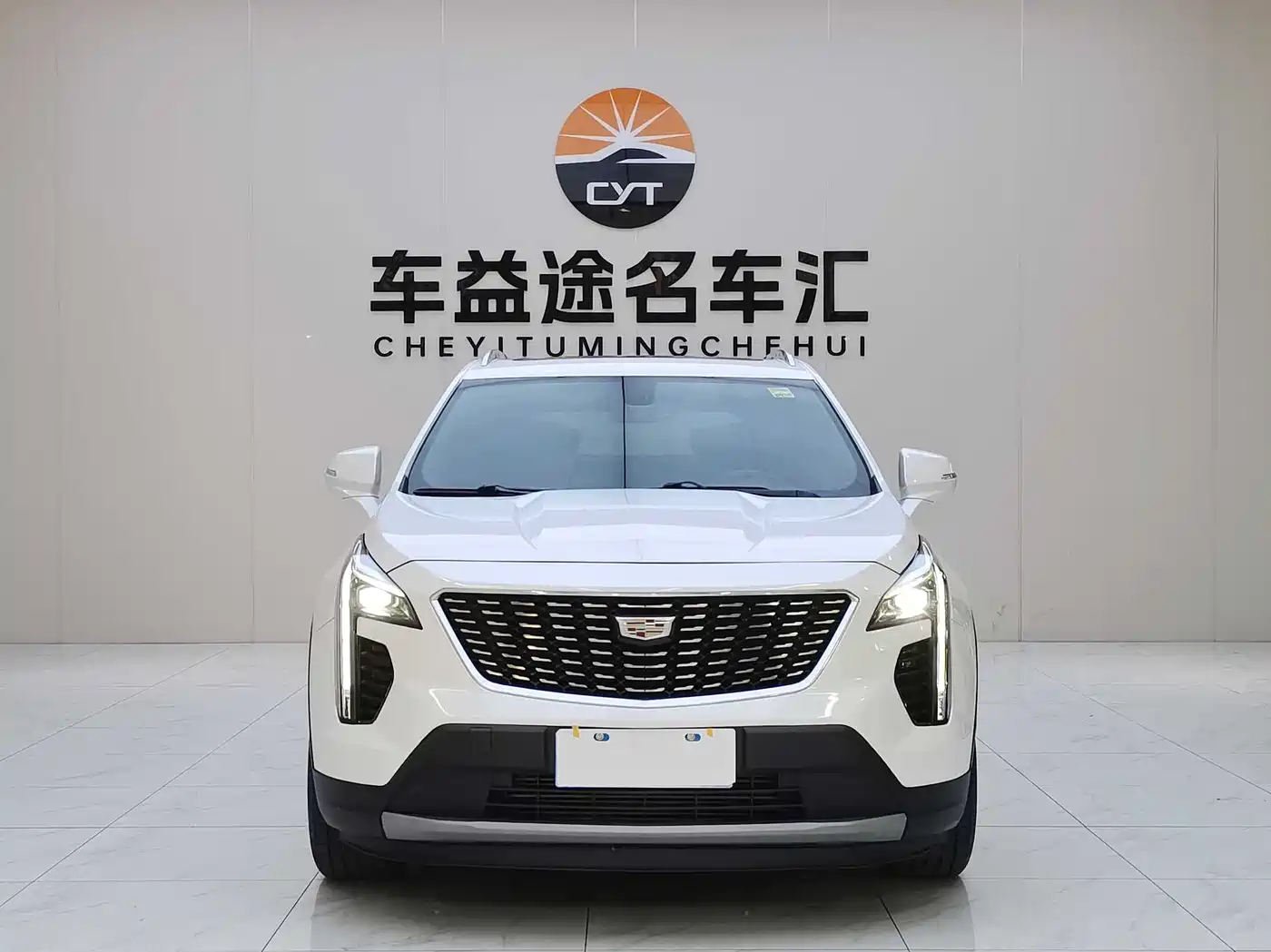 Cadillac XT4 2020 28T FWD Leading Trim фото 2