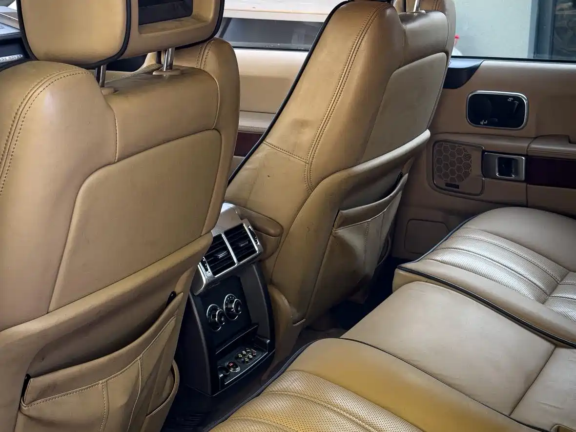 Land Rover Range Rover 2011 5.0 SC V8 фото 6