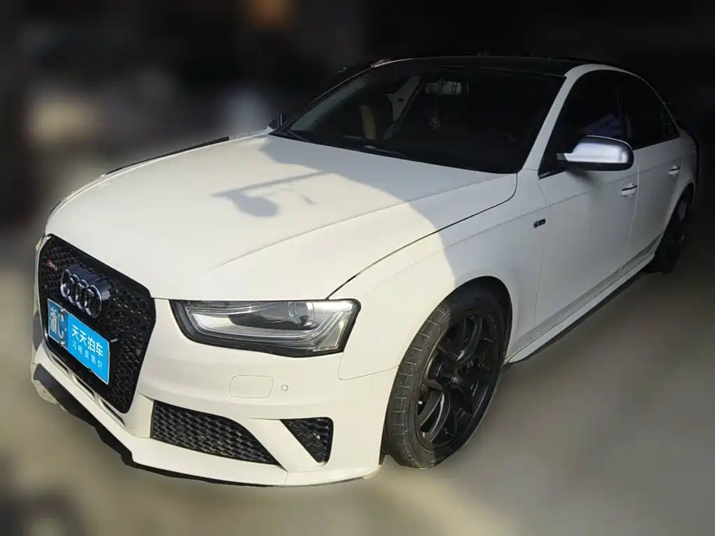 Фото 1 - Audi A4L