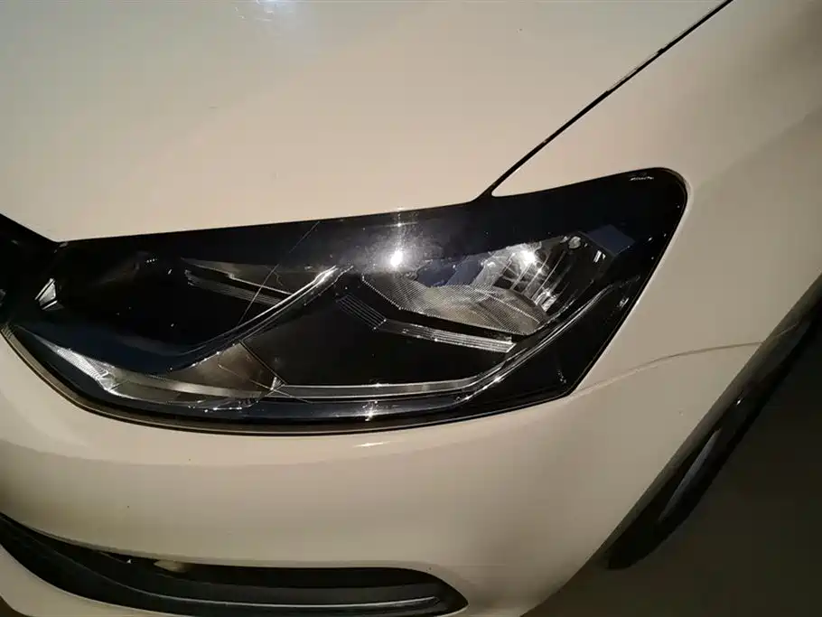 Volkswagen Polo 2016 1.6L Automatic Comfort фото 5