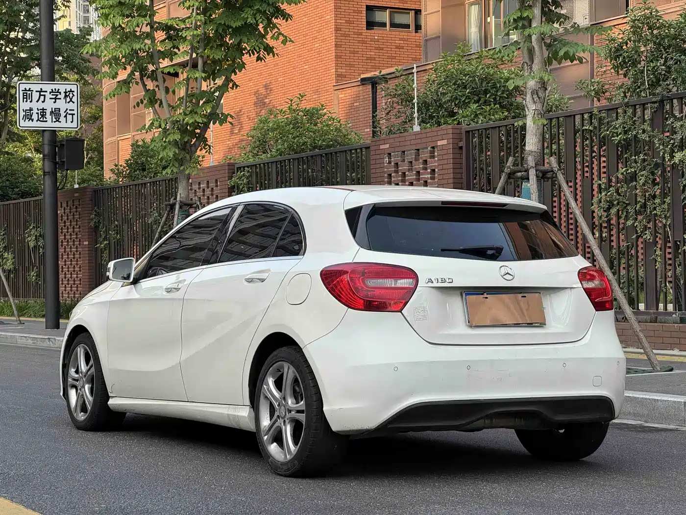Mercedes-Benz A-Class (Import) 2013 A 180 Fashion фото 4