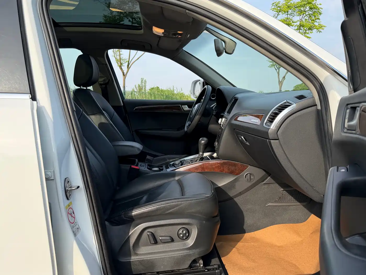 Audi Q5 2012 2.0TFSI Comfort фото 30