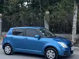 Photo 9 - Suzuki Swift