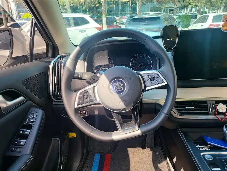 BYD Tang 2018 2.0T Auto Smart Connect Luxury 5-seater China V фото 15