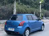 Photo 3 - Suzuki Swift