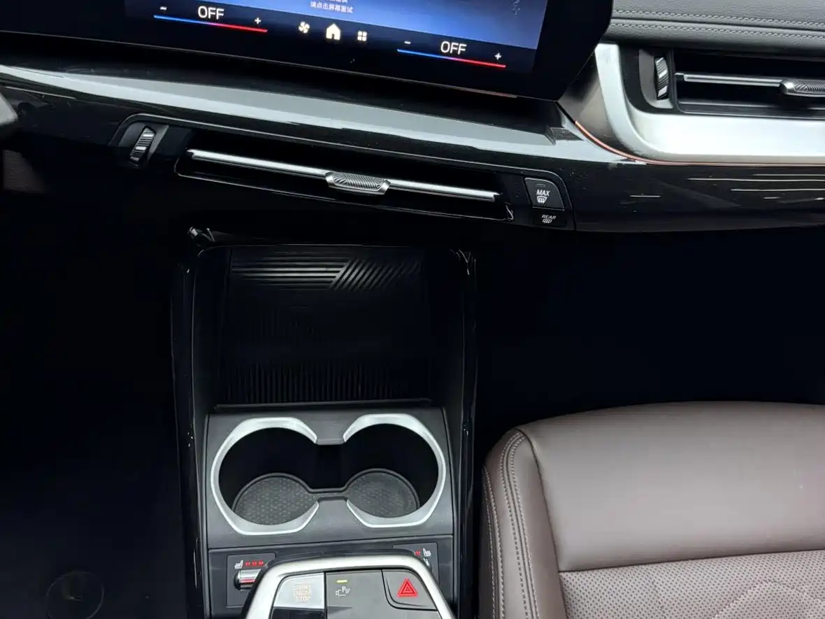 BMW X1 2023 sDrive20Li X Design Package фото 16