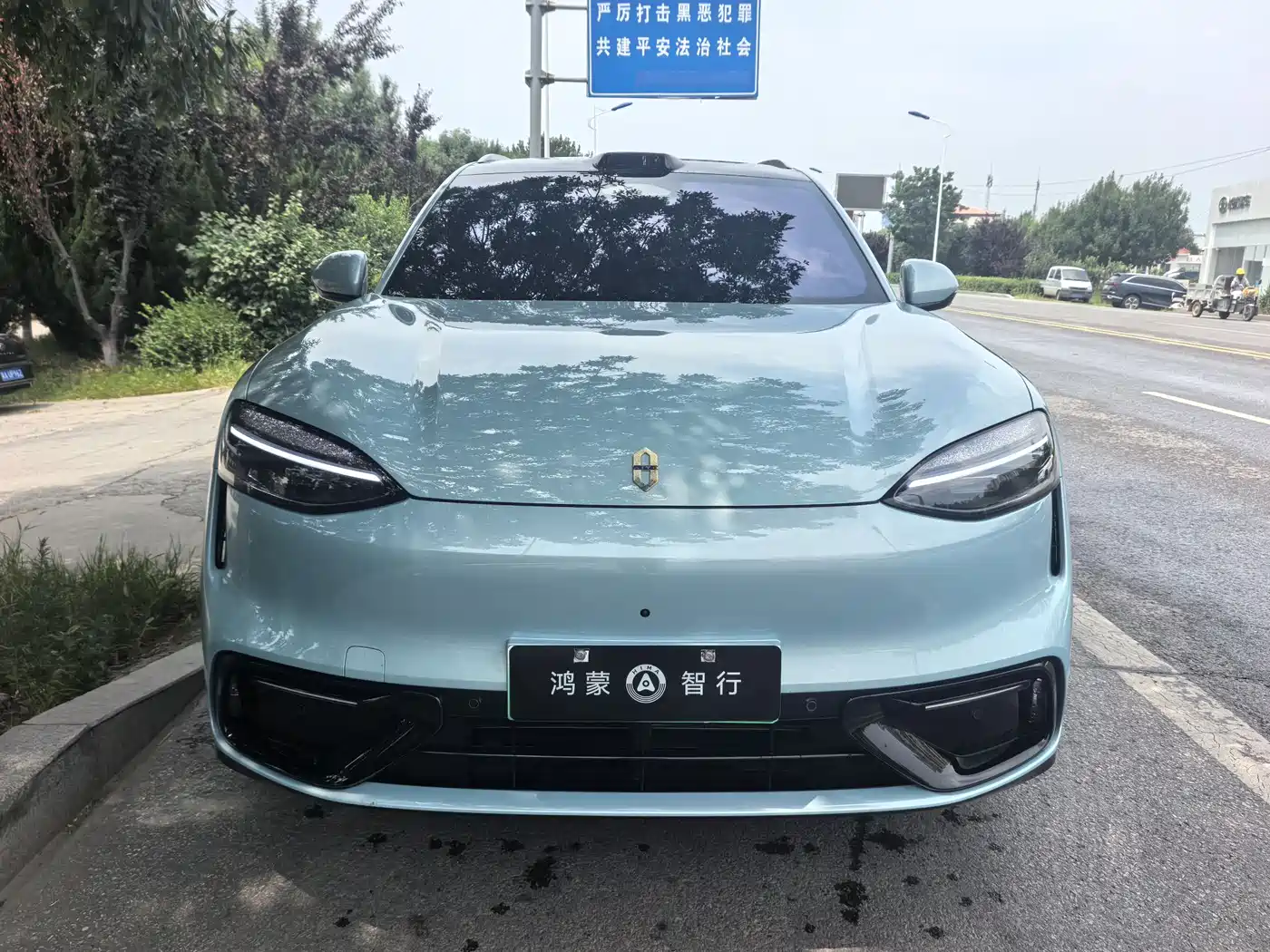 AITO Wenjie AITO M6
