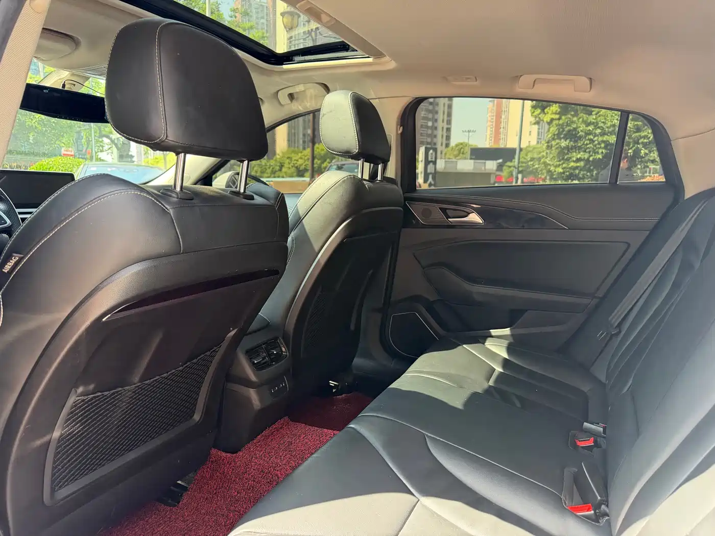 Hongqi H5 2019 30TD Style Edition фото 14