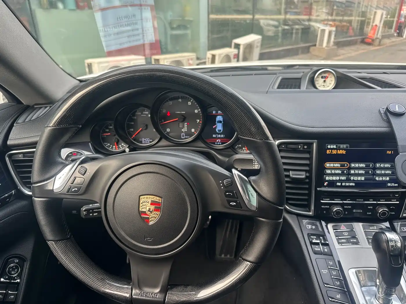 Porsche Panamera 2014 Panamera 4 3.0T фото 15