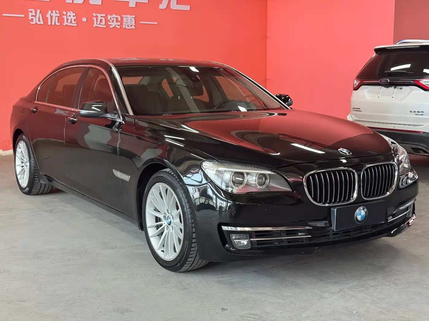 BMW 7 Series 2013 Model 740Li Leading фото 3