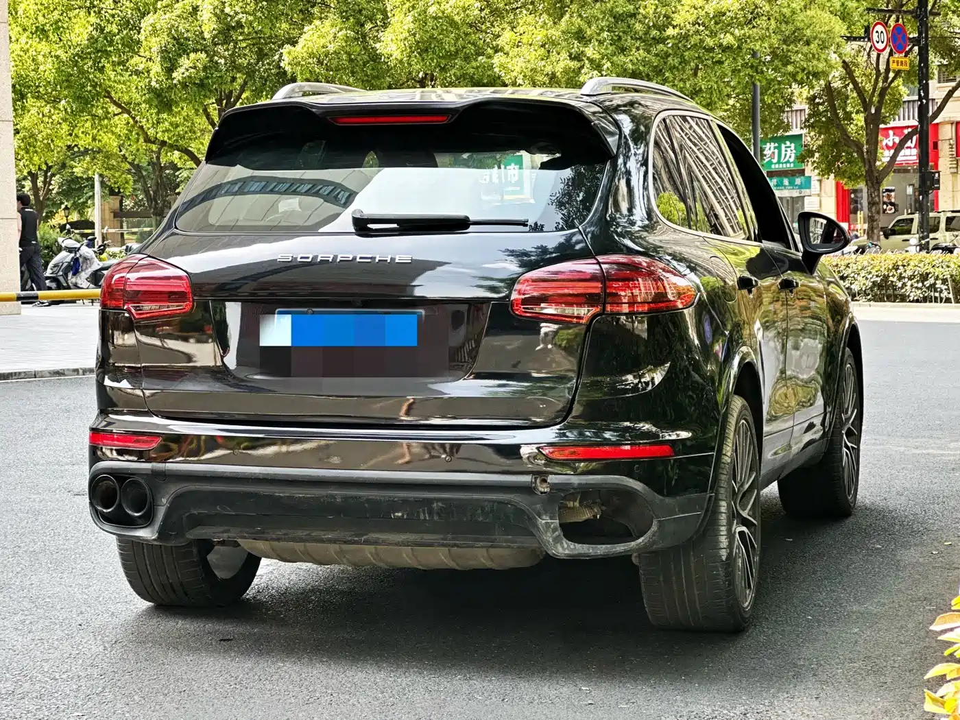 Porsche Cayenne 2011 Cayenne S 4.8L фото 5