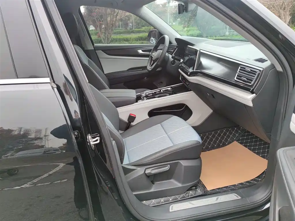 Volkswagen Teramont 2023 380TSI AWD Luxury Edition фото 6