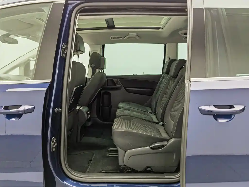 Volkswagen Sharan 2018 2018 Facelift 380TSI Comfort 7-Seater