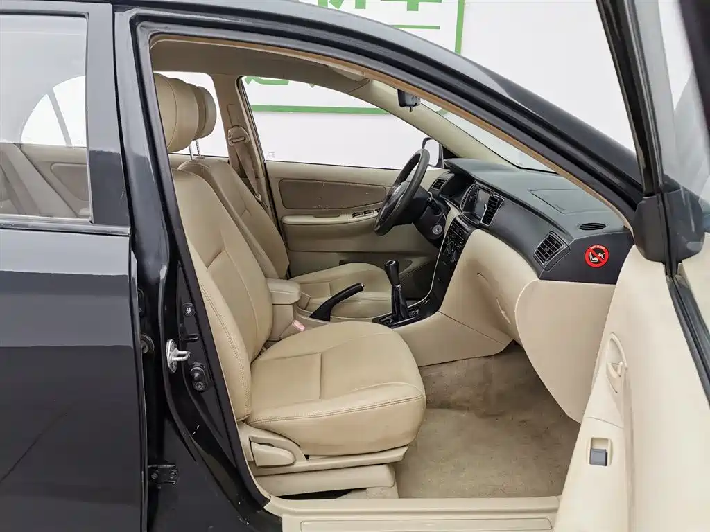 Toyota Corolla 2013 1.6L Manual Value Edition фото 23