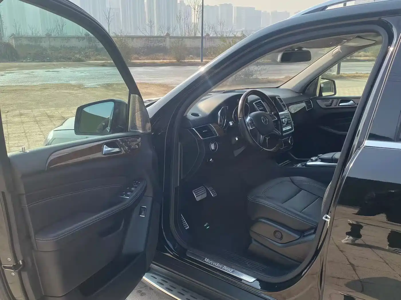 Mercedes-Benz M-Class 2014 ML 400 4MATIC Luxury фото 4