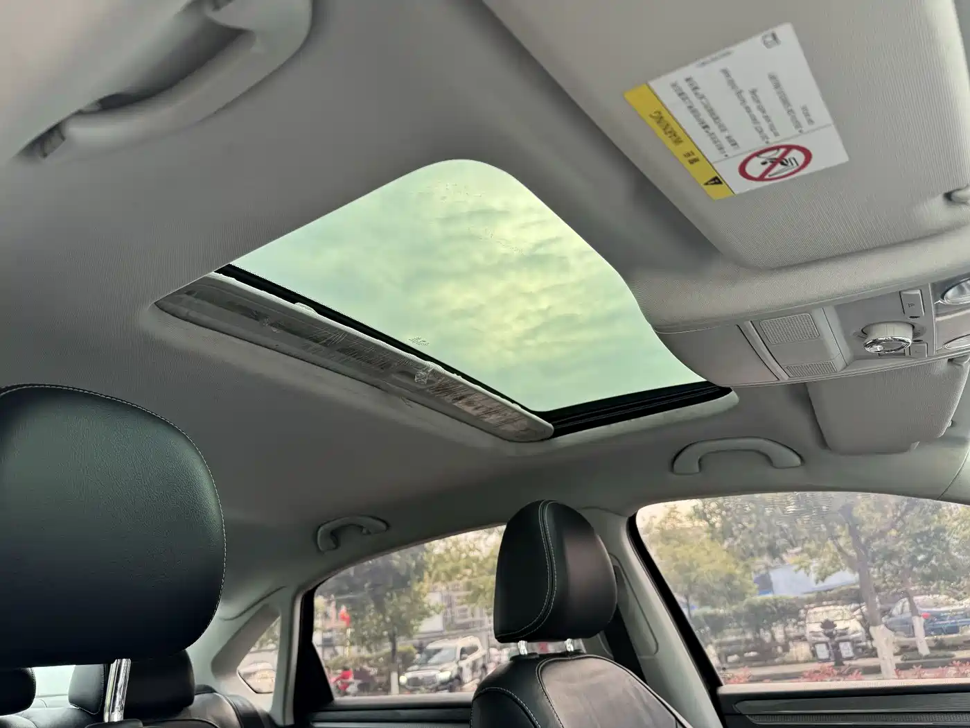 Volkswagen Passat 2017 280TSI DSG Elegance фото 7